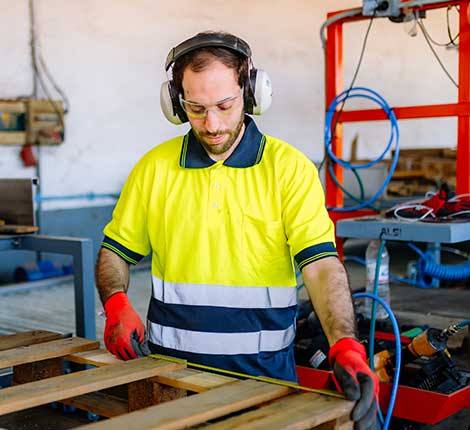 Reparación y reciclaje de palets usados